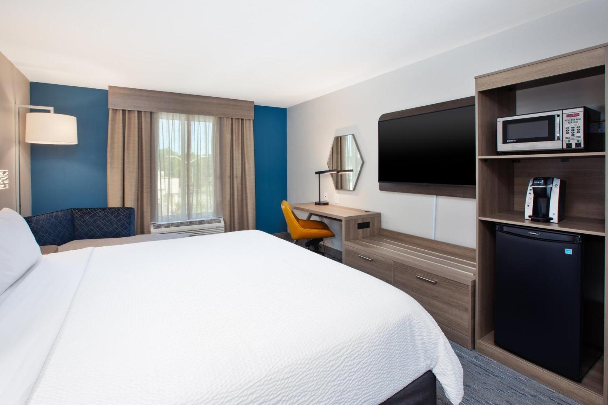 Holiday Inn Express & Suites I-26 & Us 29 At Westgate Mall By Ihg Spartanburg Exterior foto